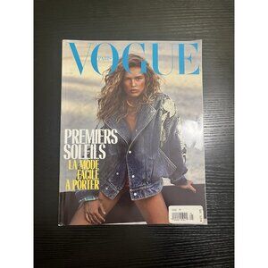 May 2018 Vogue Paris Gigi Hadid Cover French Fashion Unread Newsstand NEW